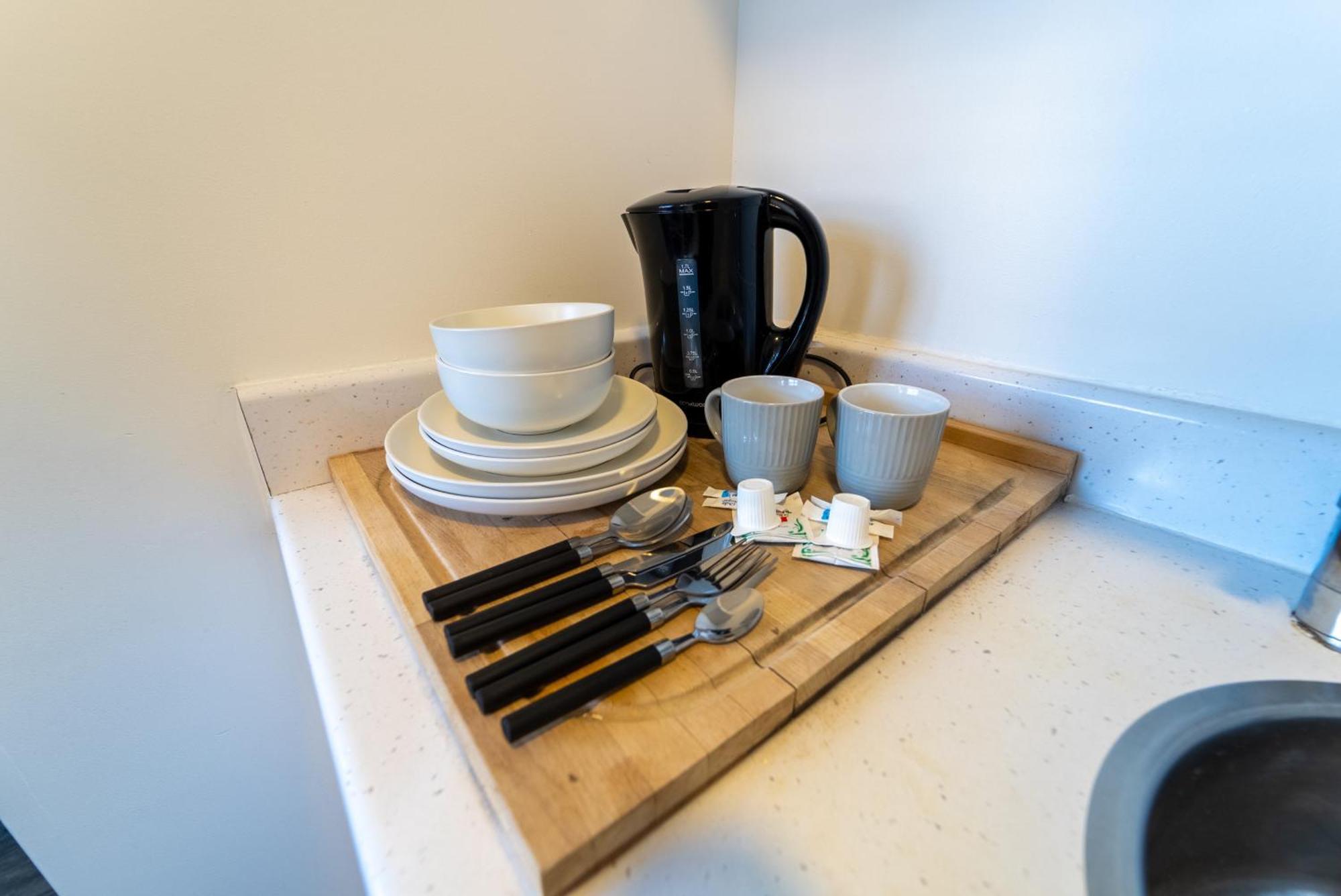 Stay Sa Equipped Studios Next To Uob And Qe! Birmingham Room photo